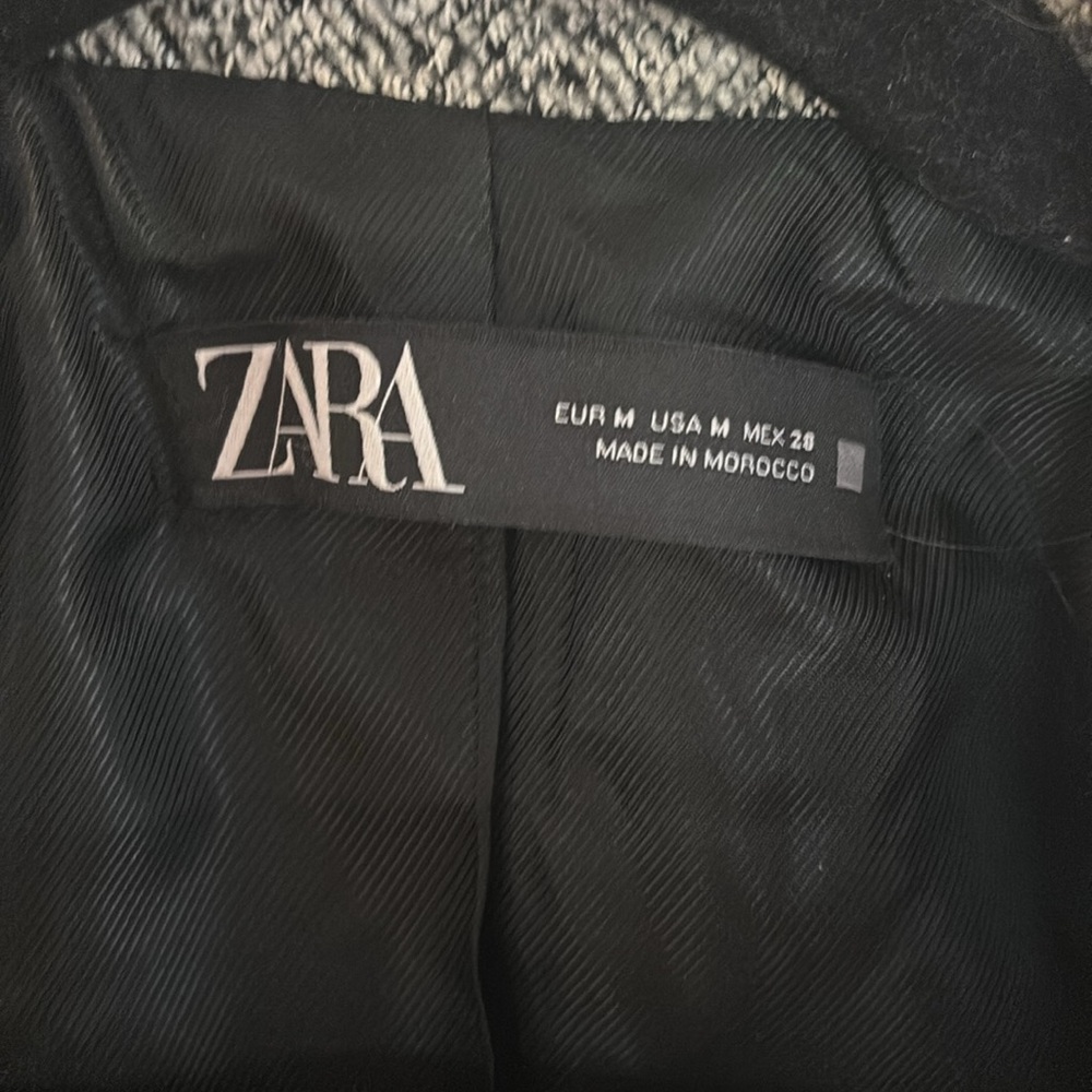 Zara Jacket - Picture 3 of 4